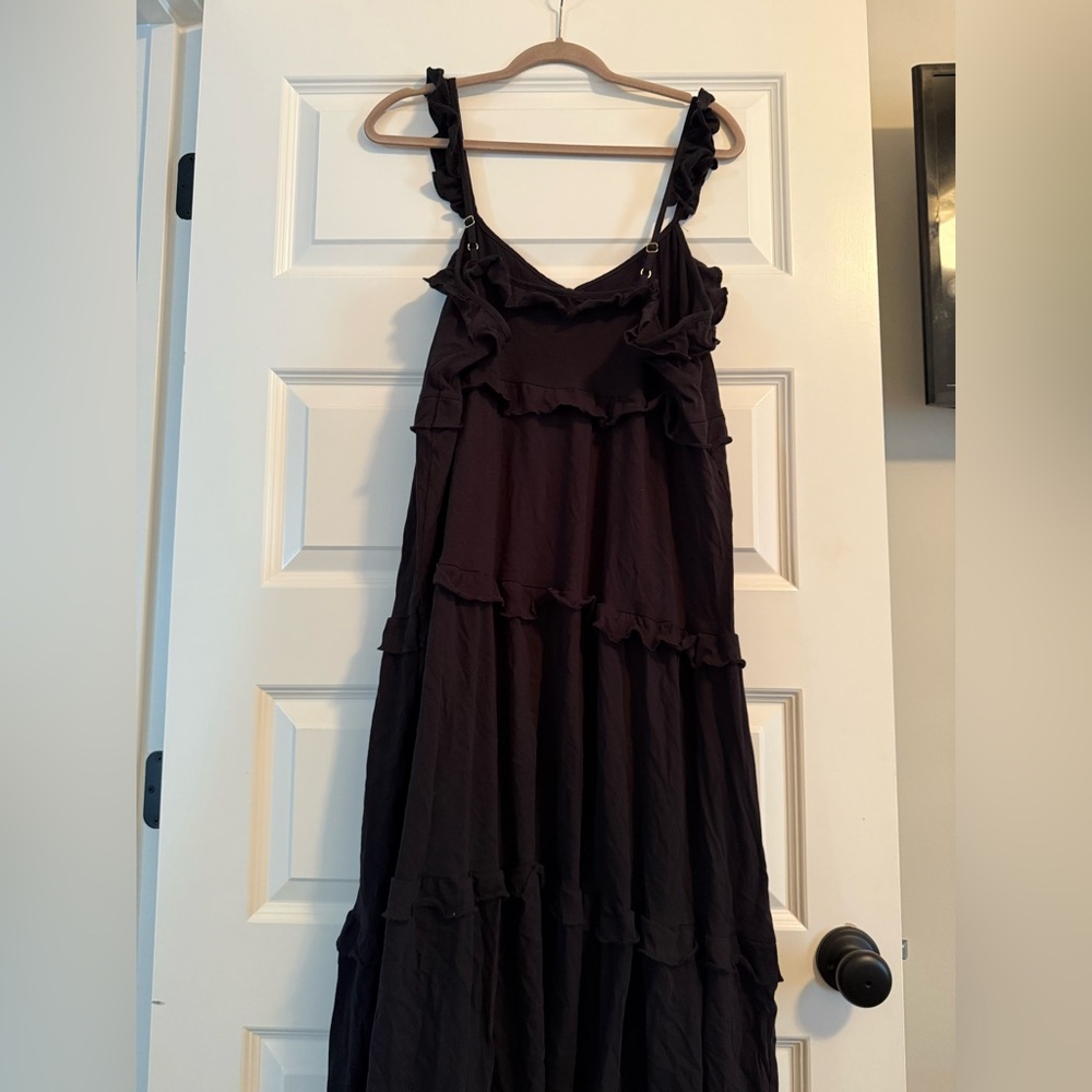 JCrew Black Tiered knit keyhole maxi dress - Picture 2 of 3